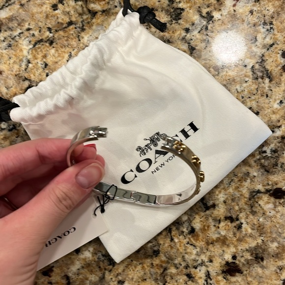 Coach signature hinged bangle - Picture 3 of 4